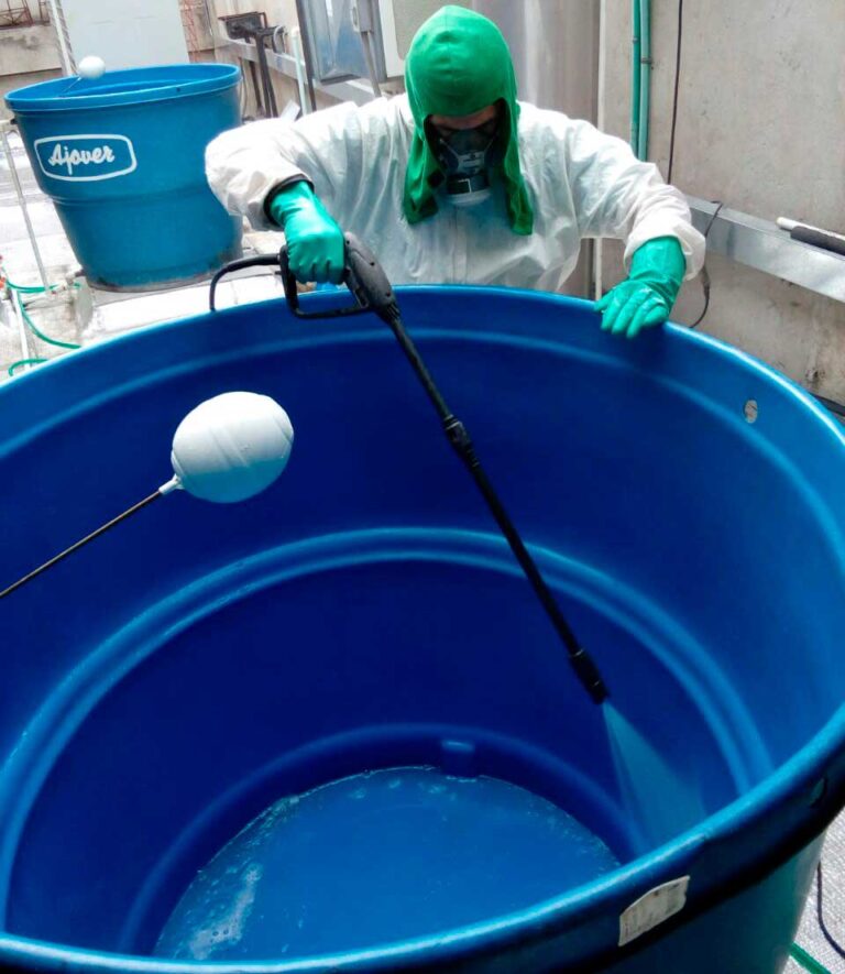 Limpieza de Cisternas en Lima: Guía y Servicio para Agua Segura (Bombas Hidropumps) 1 lavado de tanques